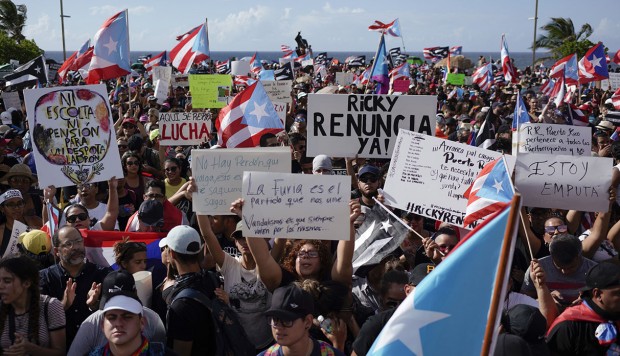 Exigen renuncia de alcalde de Puerto Rico